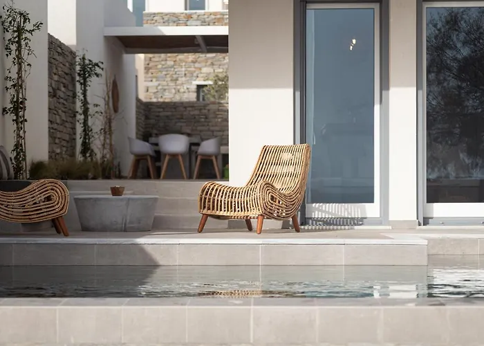 Summersalt Paros * 몰로스파루