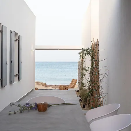 Summersalt Paros *